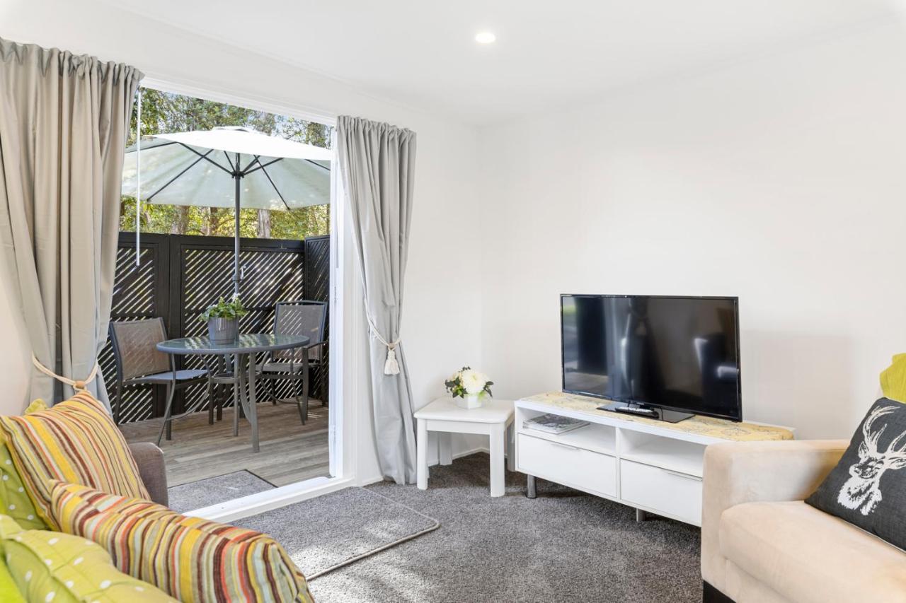 Bellbird Cottage - Lake Taupo Bach Waitahanui Esterno foto